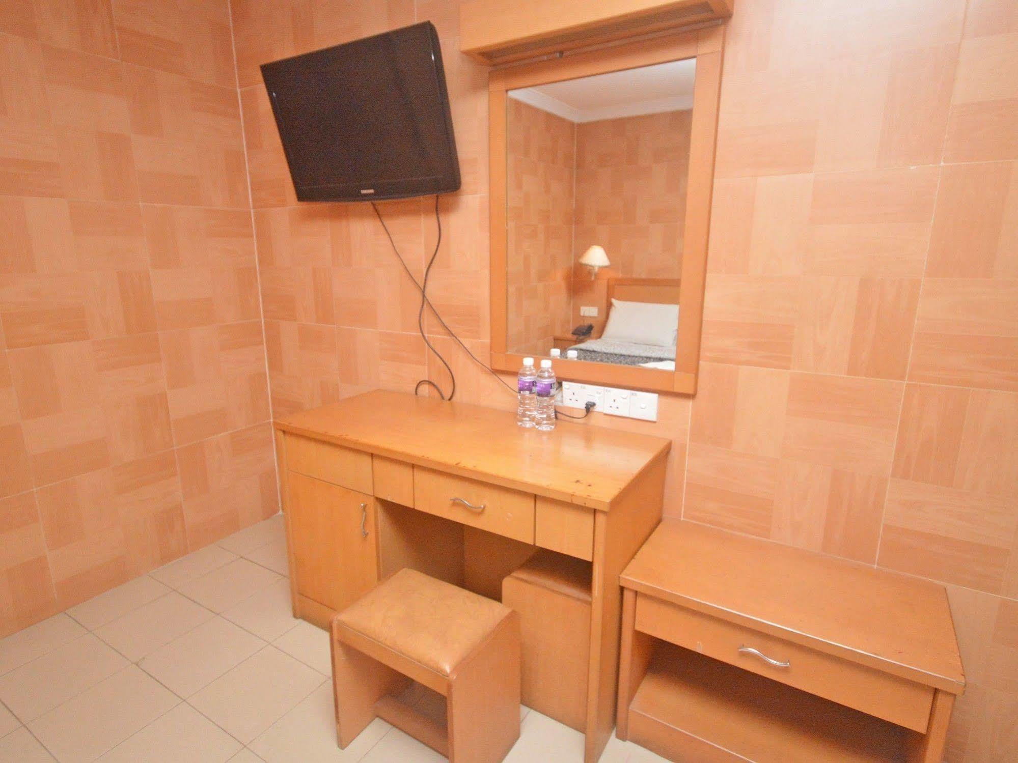 Nida Rooms Nagoya Business Center Batam Ngoại thất bức ảnh